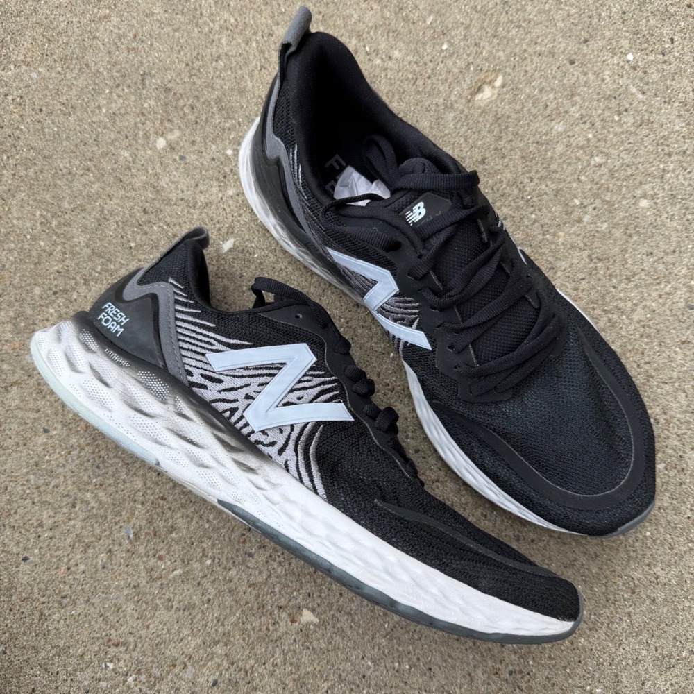 New Balance Fresh Foam Tempo Women 10 Black Running Shoes WTMPOBK Mesh Sneakers